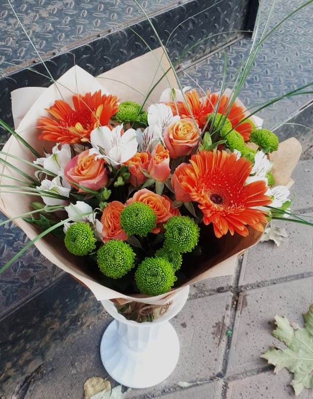 Букет цветов из: Герберы, Хризантемы, Альстромерии и Розы в Тоцкое