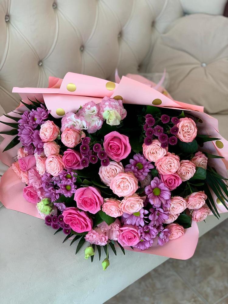 Букет цветов из: Хризантемы, Розы и Лизиантусы в Тоцкое