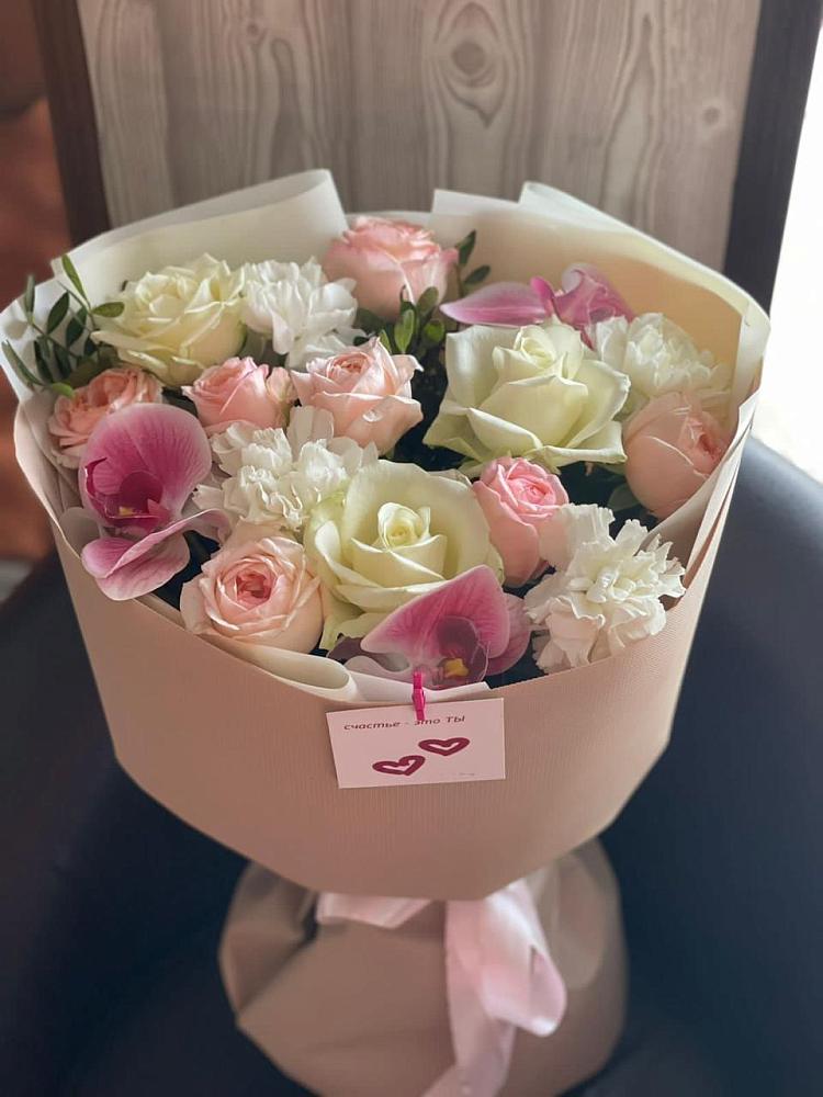 Букет цветов из: Орхидеи, Розы и Гвоздики в Тоцкое