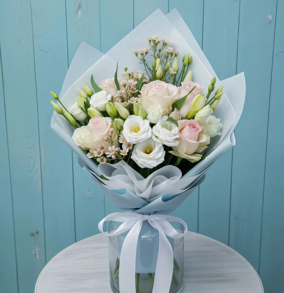 Букет цветов из: Розы и Лизиантусы в Тоцкое