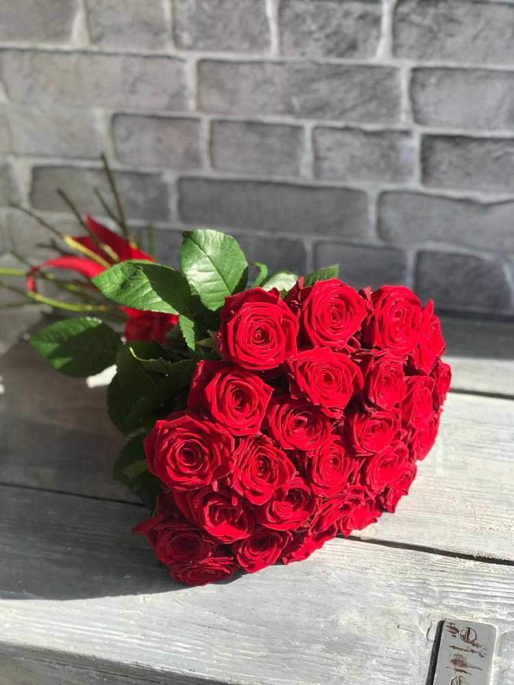 Букет Красные розы Фридом в Тоцкое