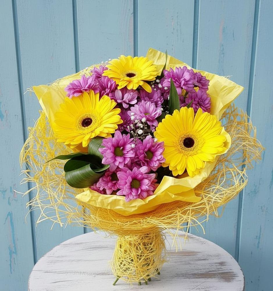 Букет цветов из: Хризантемы и Герберы в Тоцкое