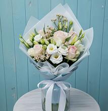 Букет цветов из:  Розы и Лизиантусы в Тоцкое