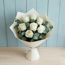 Букет Белые розы в Эвкалипте в Тоцкое