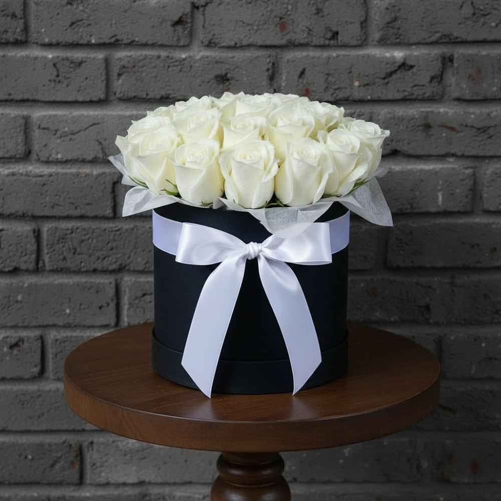 Цветочная композиция из Розы в шляпной коробке в Тоцкое